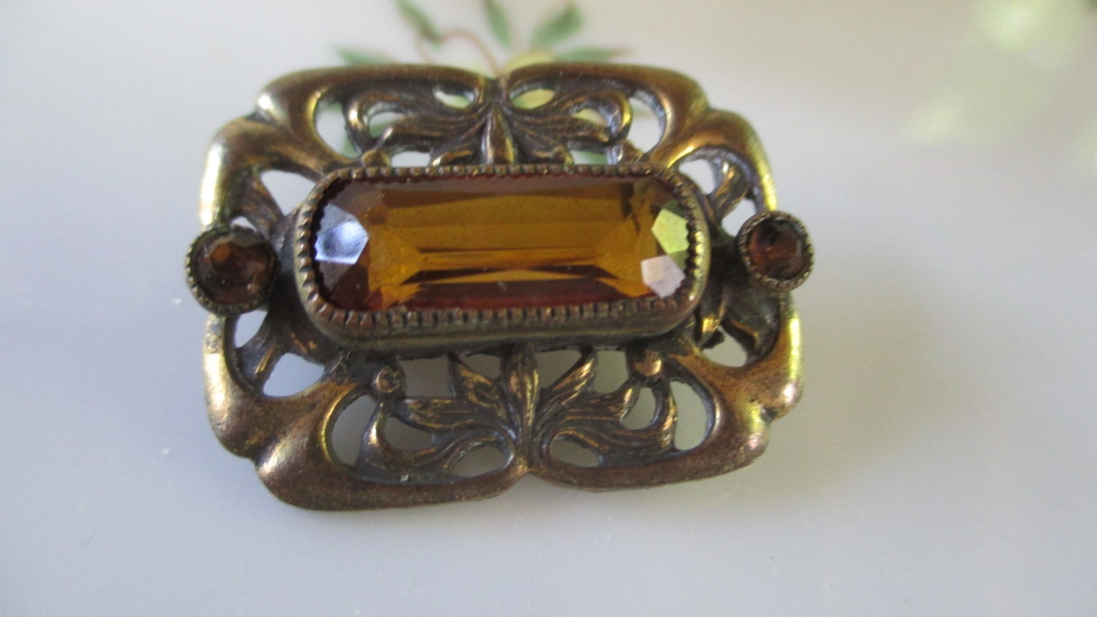 ANTIQUE BRASS & GLASS BROOCH FROM BOHEMIA, CZECH REPUBLIC