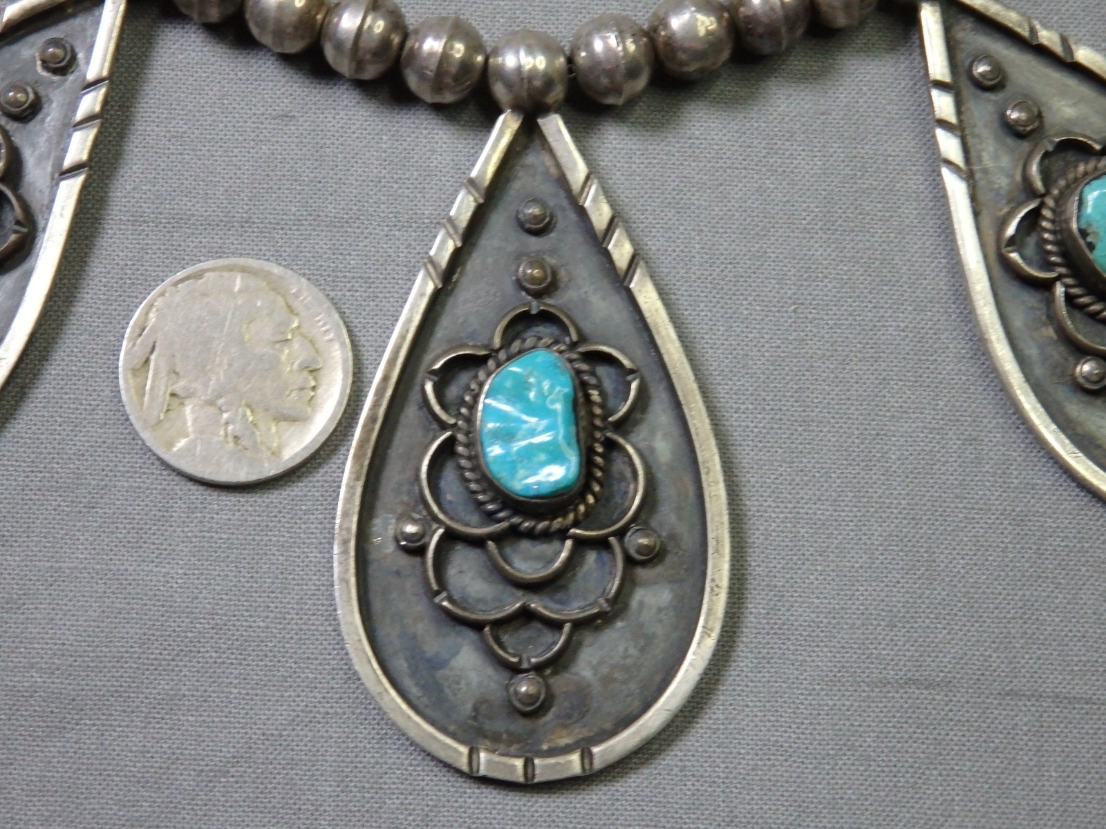113g ZUNI Carved Arizona TURQUOISE Sterling Silver 2.5″ Pendants 17.3″ Necklace