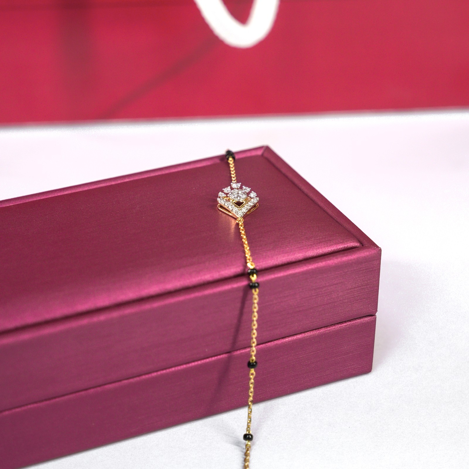 18 KARAT MANGALSUTRA BRACELET | NATURAL DIAMOND | IGI CERTIFIED | YELLOW GOLD