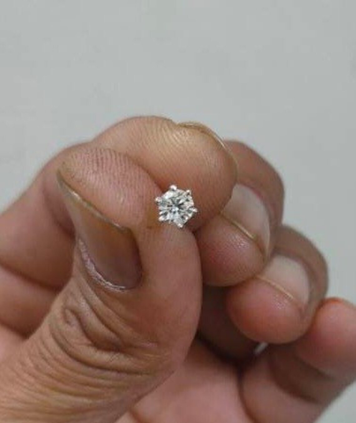 14K Yellow Gold 3MM Round Natural Diamond Piercing Screw Back Women’s Nose Pin