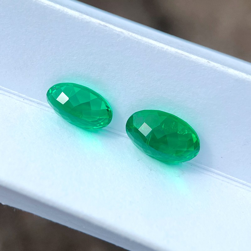 Lab Grown Columbia Emeralds 0.5-5ct Oval Cut Gemstone VVS1 for Jewelry AGL