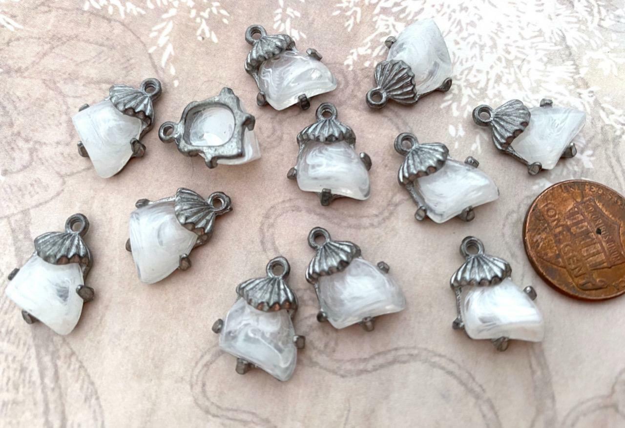 Vintage 13 x 17mm Pronged Marbled White Clear Lucite Wedge Charms 12