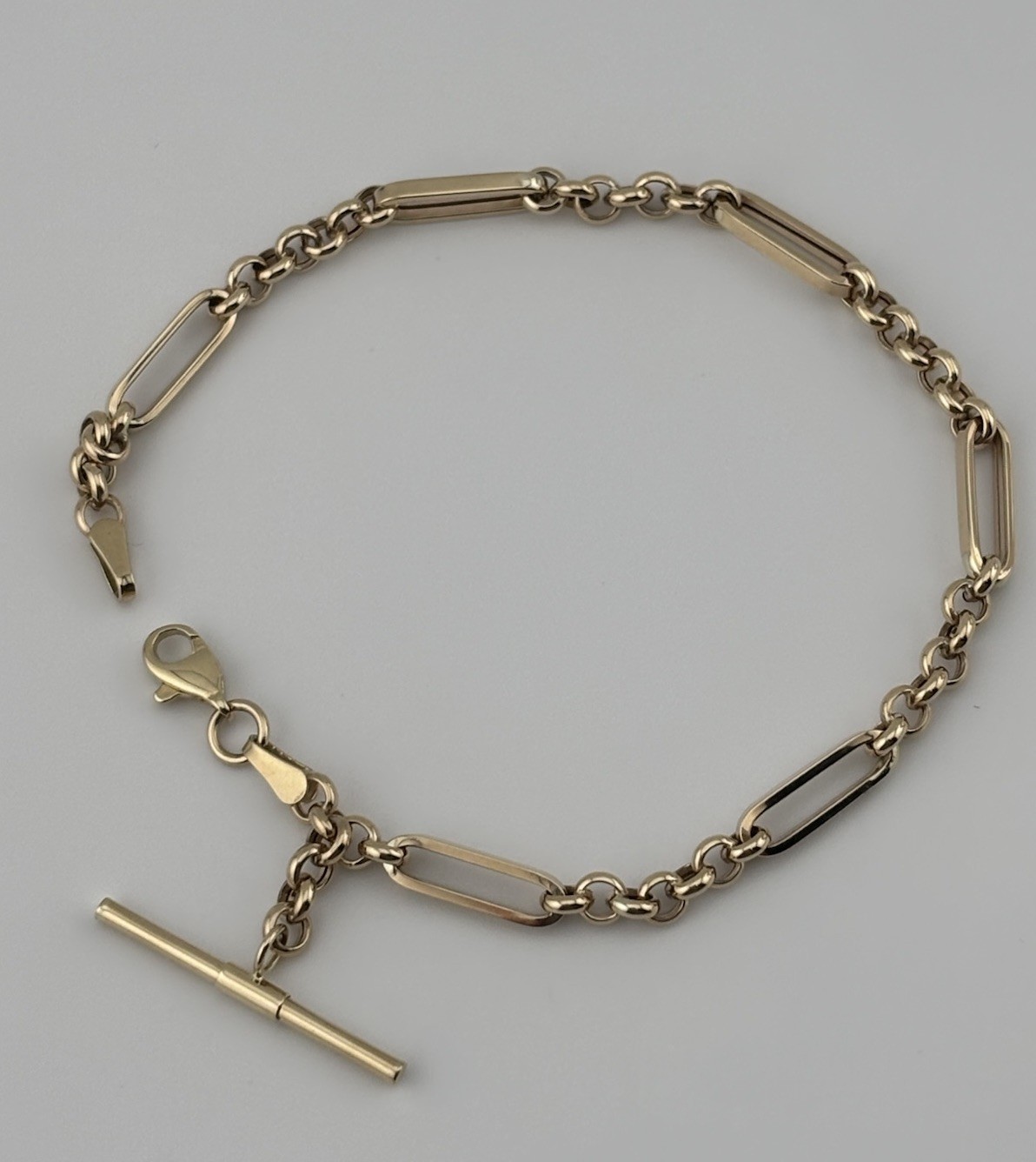 9ct Yellow Gold Figaro/Belcher T Bar 4mm Bracelet 7.5 inch Hallmarked
