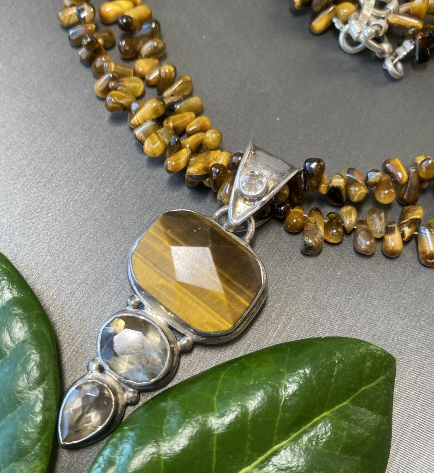 Vintage Tigers Eye Beaded Choker Pendant Necklace Estate Fine Jewelry Pre-Owned