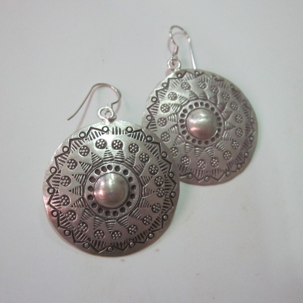 925 Fine Silver Earrings Thai Jewelry Lovely Accessories Round Tribal Style 1812