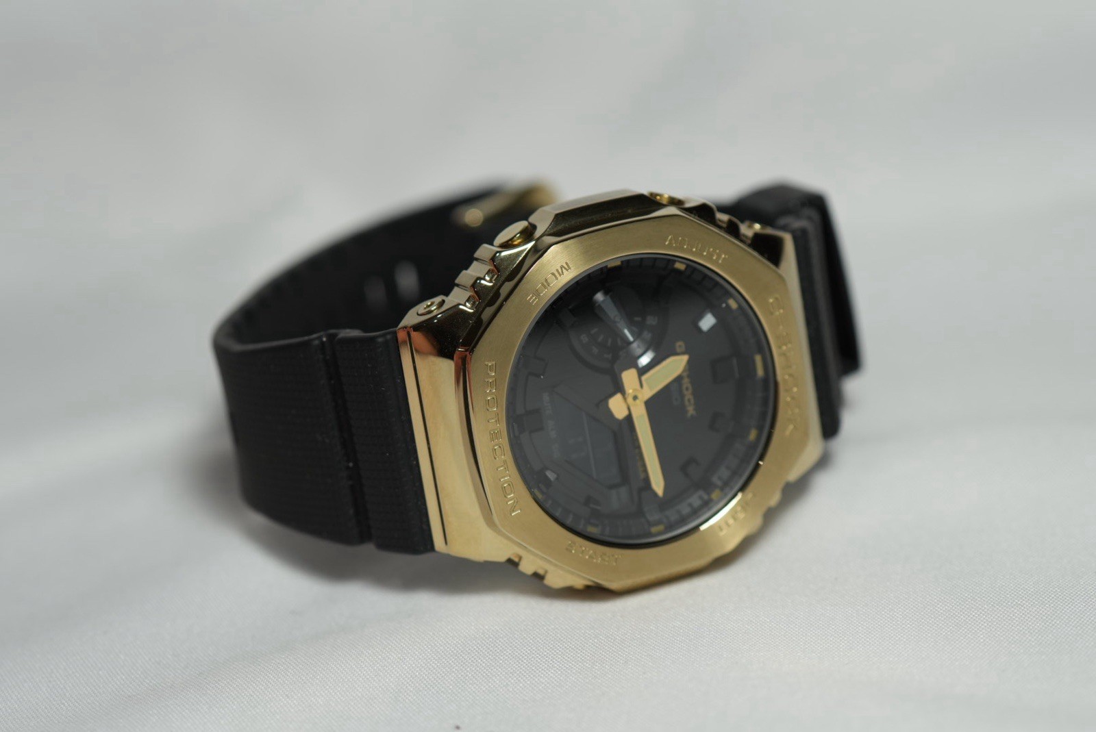 Casio G-SHOCK GM-2100G Gold Octagon Case Analog-Digital Quartz Black Resin