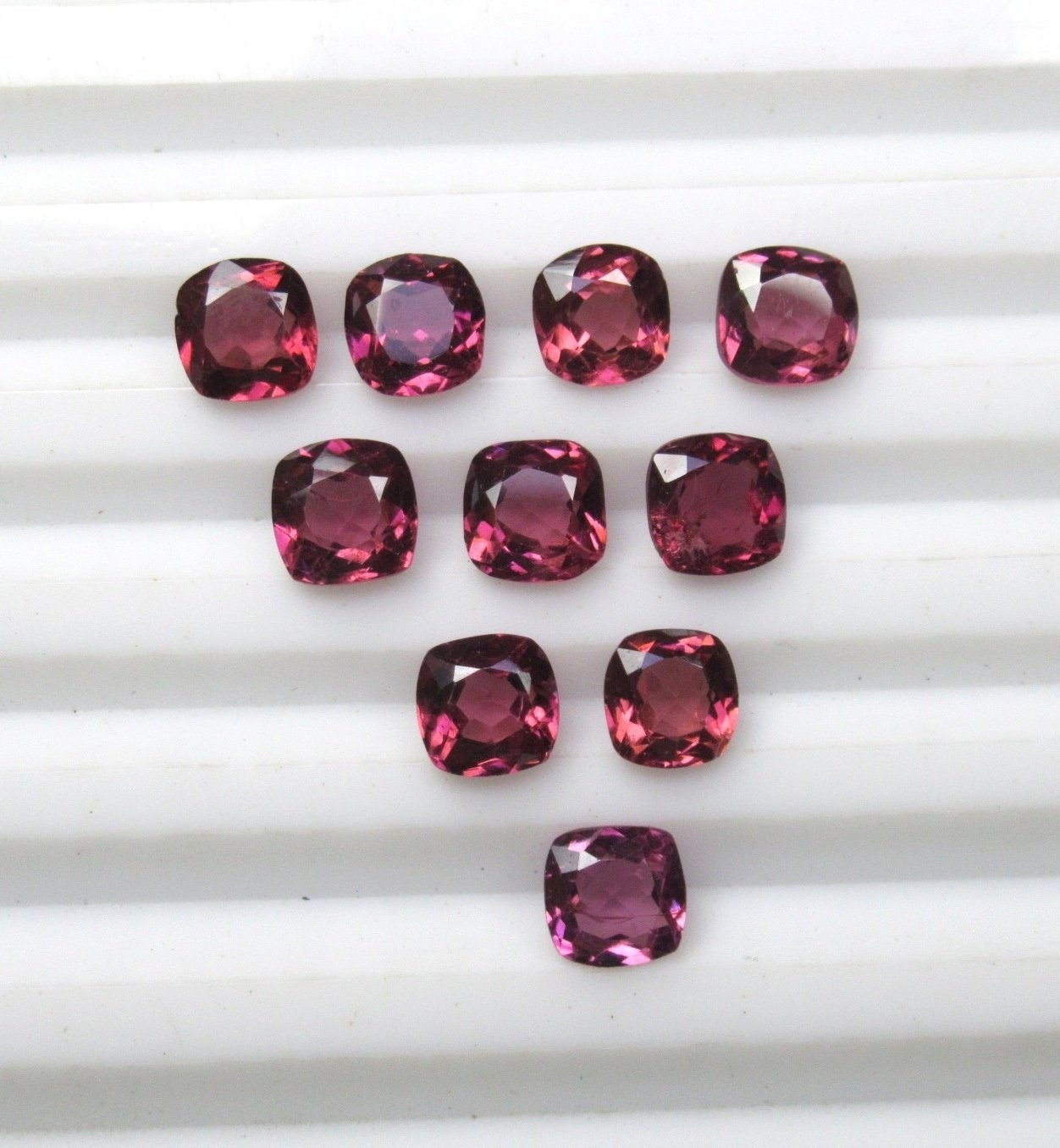 Natural Garnet Hyderabadi Cushion Faceted Cut 5mm To 15mm Loose Gemstone