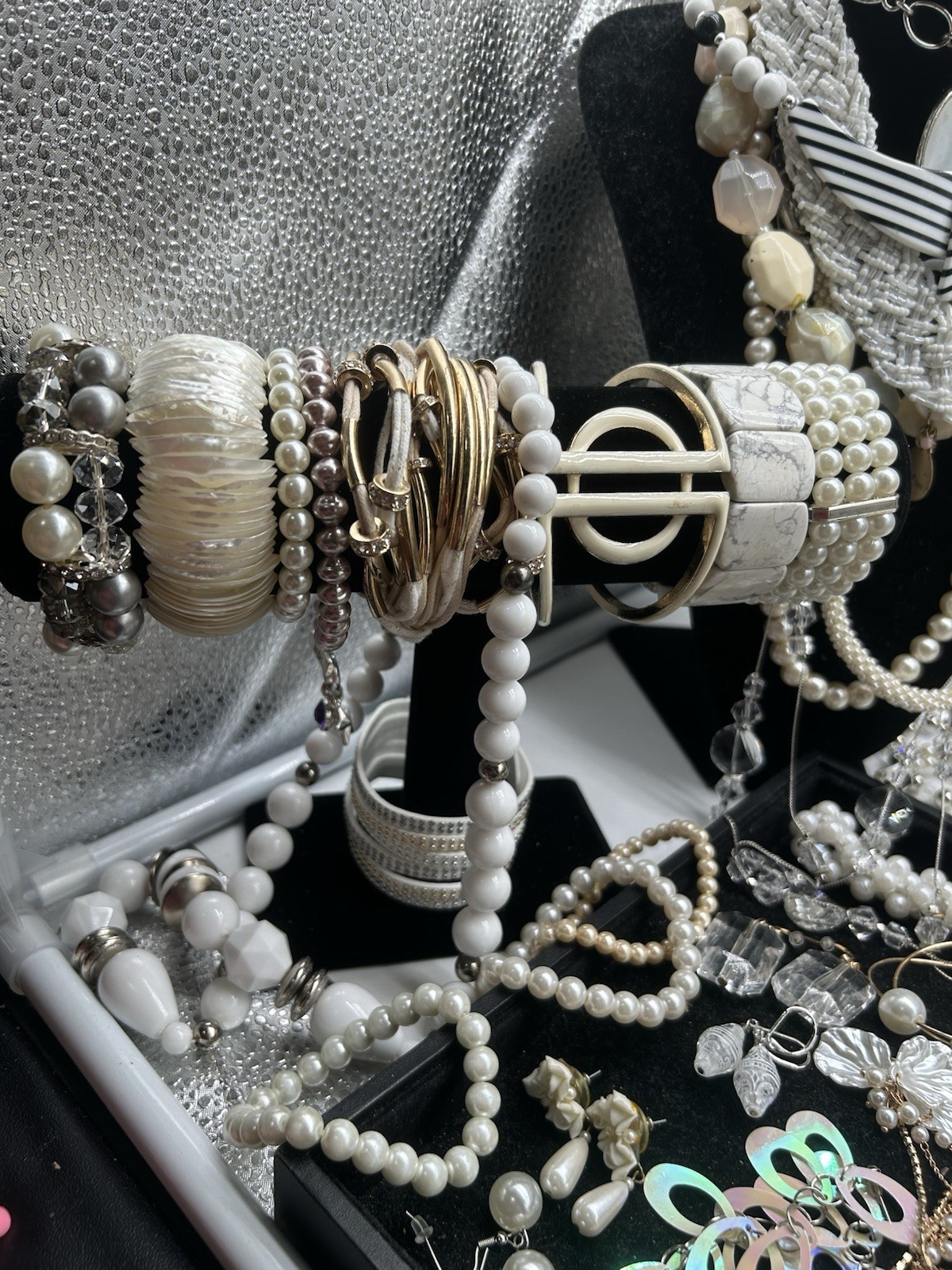 Vntg to Now Pearl Inspired Jewelry Lot All Wearable 8+ Lbs, 147 Pc #314