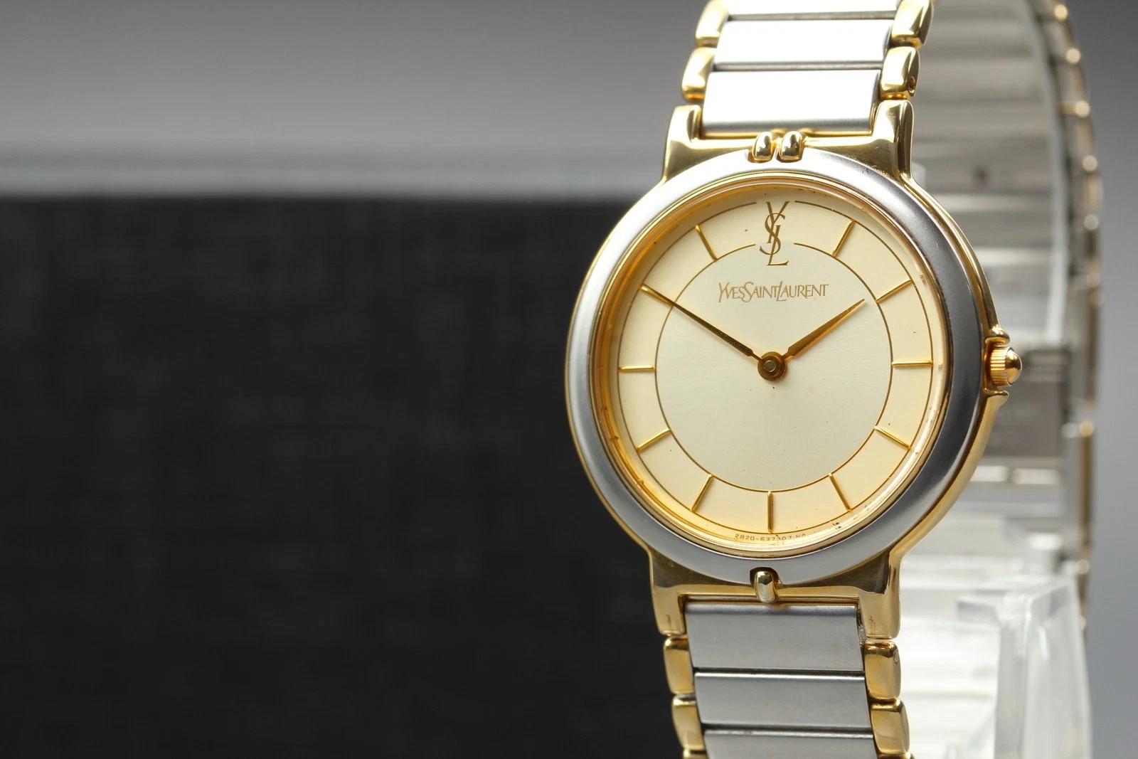 Yves Saint Laurent YSL 4620-E62267Y Vintage [US Stock] Women Watch 31mm *Exc+4