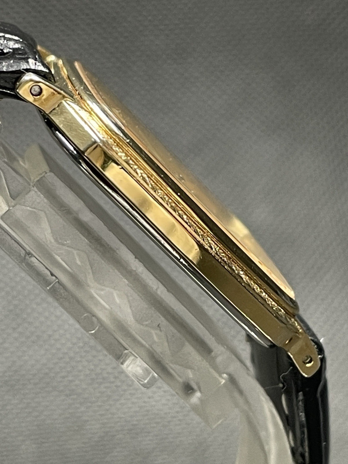 [Very good] Vintage SEIKO Dolce 9531-5000 Gold Quartz Men’s Watch JAPAN
