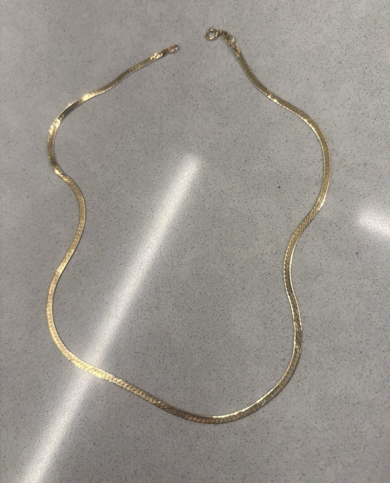 Vintage 14K Solid Yellow Gold Herringbone Necklace ~ 0.25” ~ 4.15g