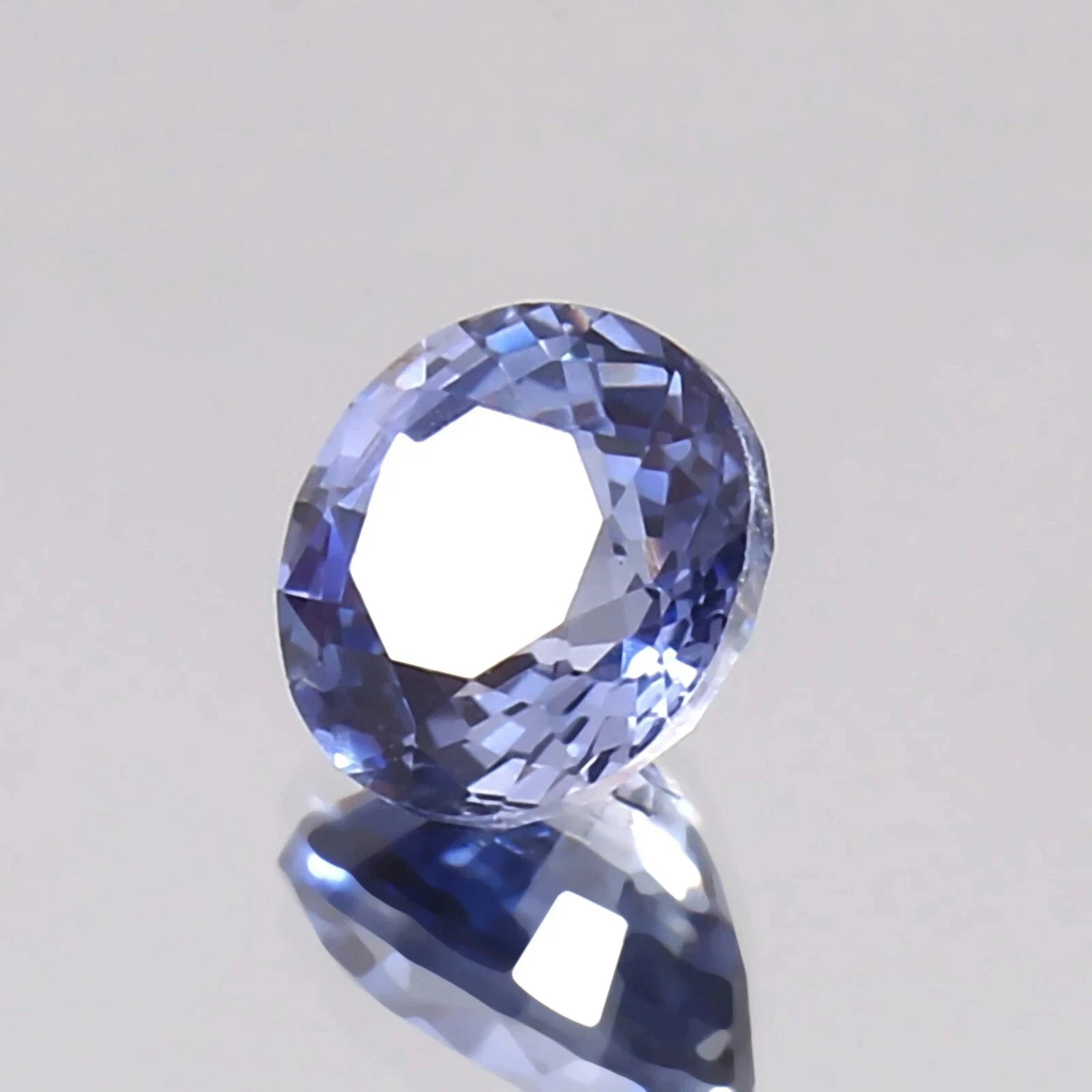 AAA Natural Elegant 5.50 Ct Pastel Blue Sapphire GIE Certified Round Loose Gem