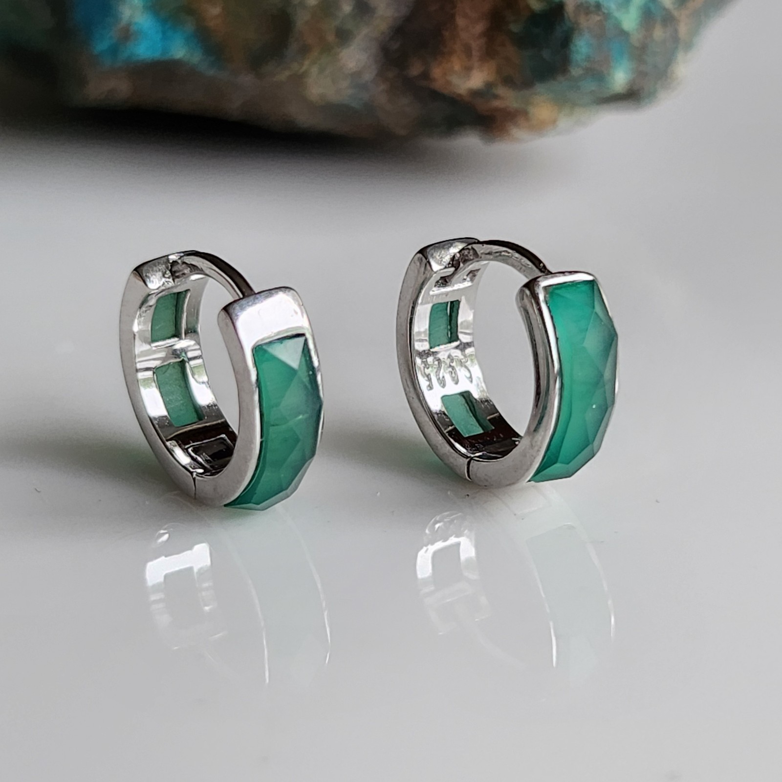 925 Sterling Silver Green Agate Double Side 12.5mm SMALL Huggie Earrings