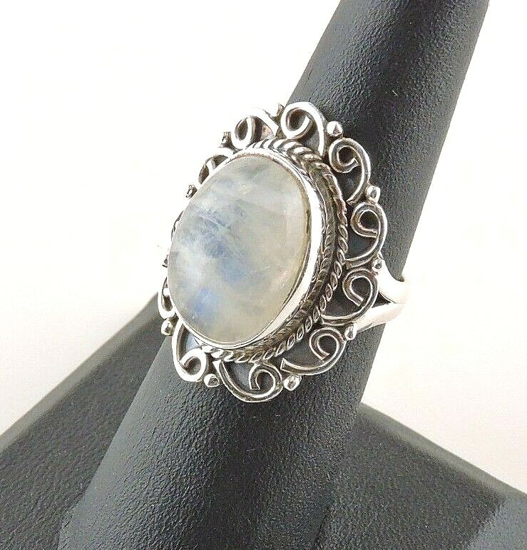 Sterling Silver 14 ct Oval Moonstone Ring