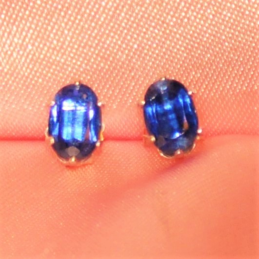 7mm X 5mm OVAL NATURAL BLUE SAPPHIRE STUDS IN STERLING SILVER over 2ctw