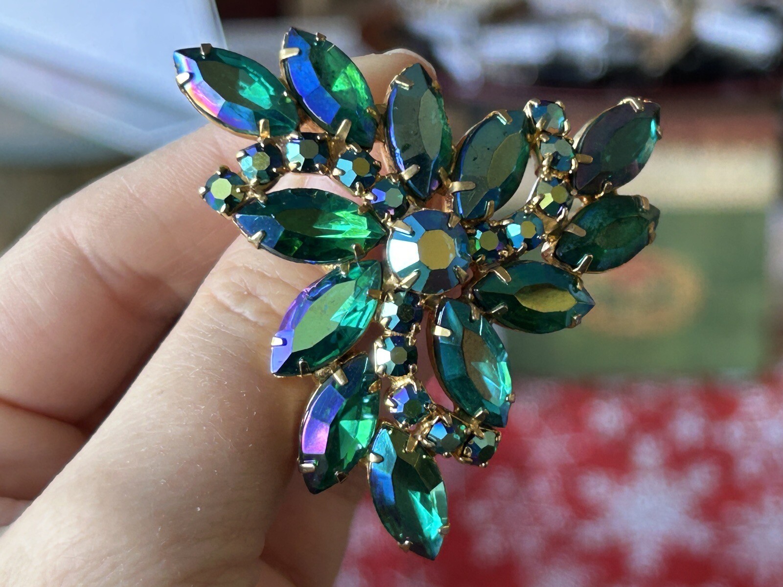 Vintage Emerald Green AB Rhinestone Brooch Unsigned Designer Juliana ? Weiss ?
