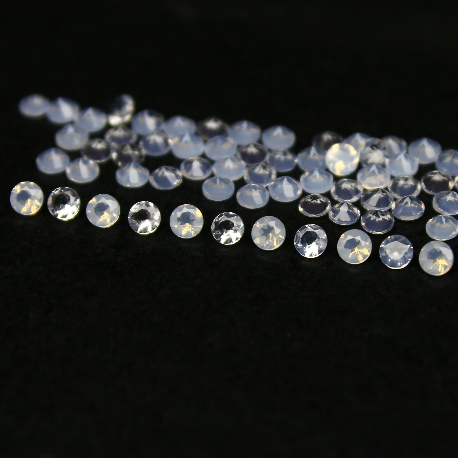 Natural Lavender Quartz 1×1 MM Round Shape Faceted Gemstone