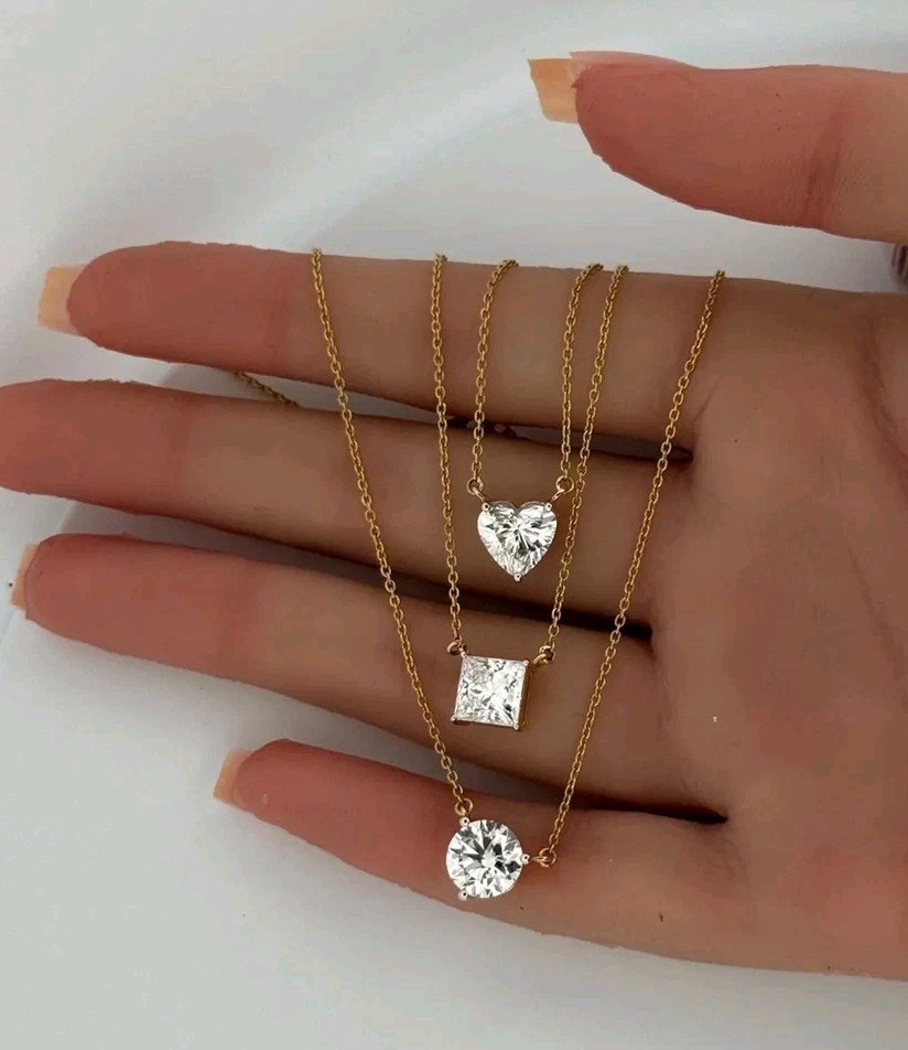 9 Ct Certified Treated Gorgeous Triple Layered White Diamonds Pendant.925 Silver