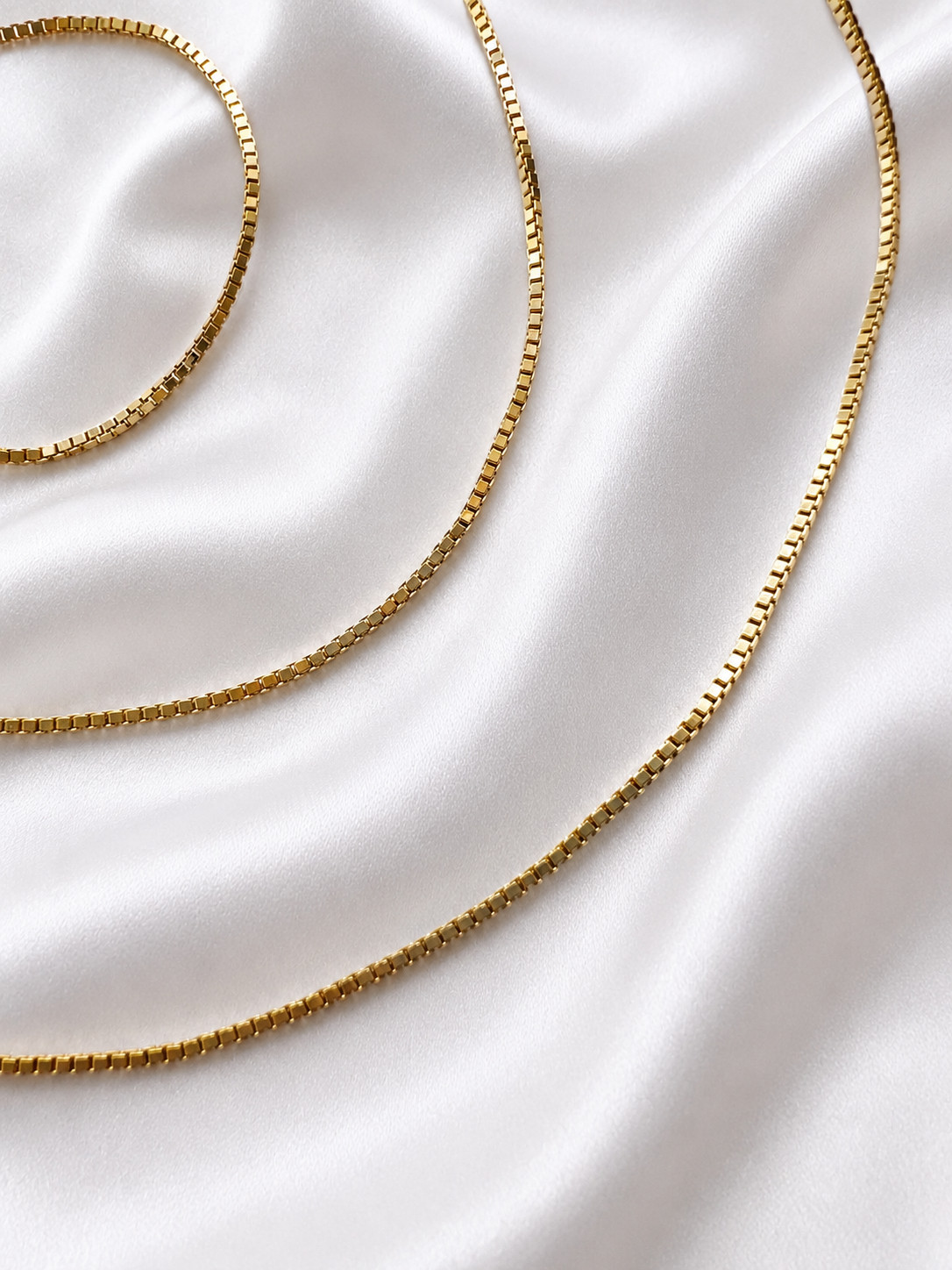 14K Yellow Gold Italian Box Chain Necklace 18″ 1mm 2.12g Never Worn