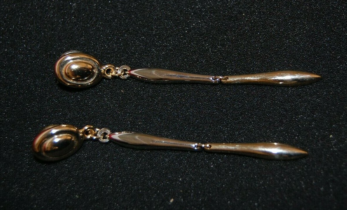 Elegant Vtg 80 Couture Silver & Gold Toned Metal Modern Style Drop Post Earrings