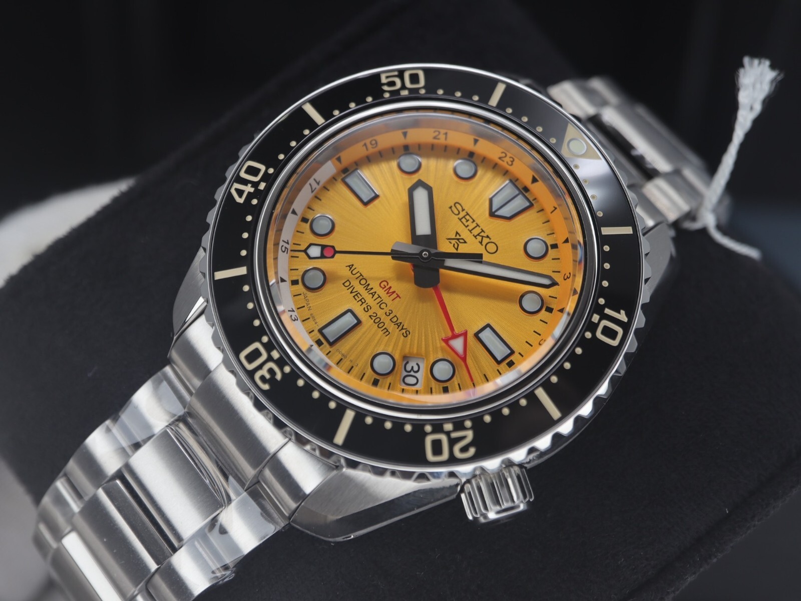 Seiko MM200 GMT The Night of Siam SPB487J1 Limited Edition 500 pcs.