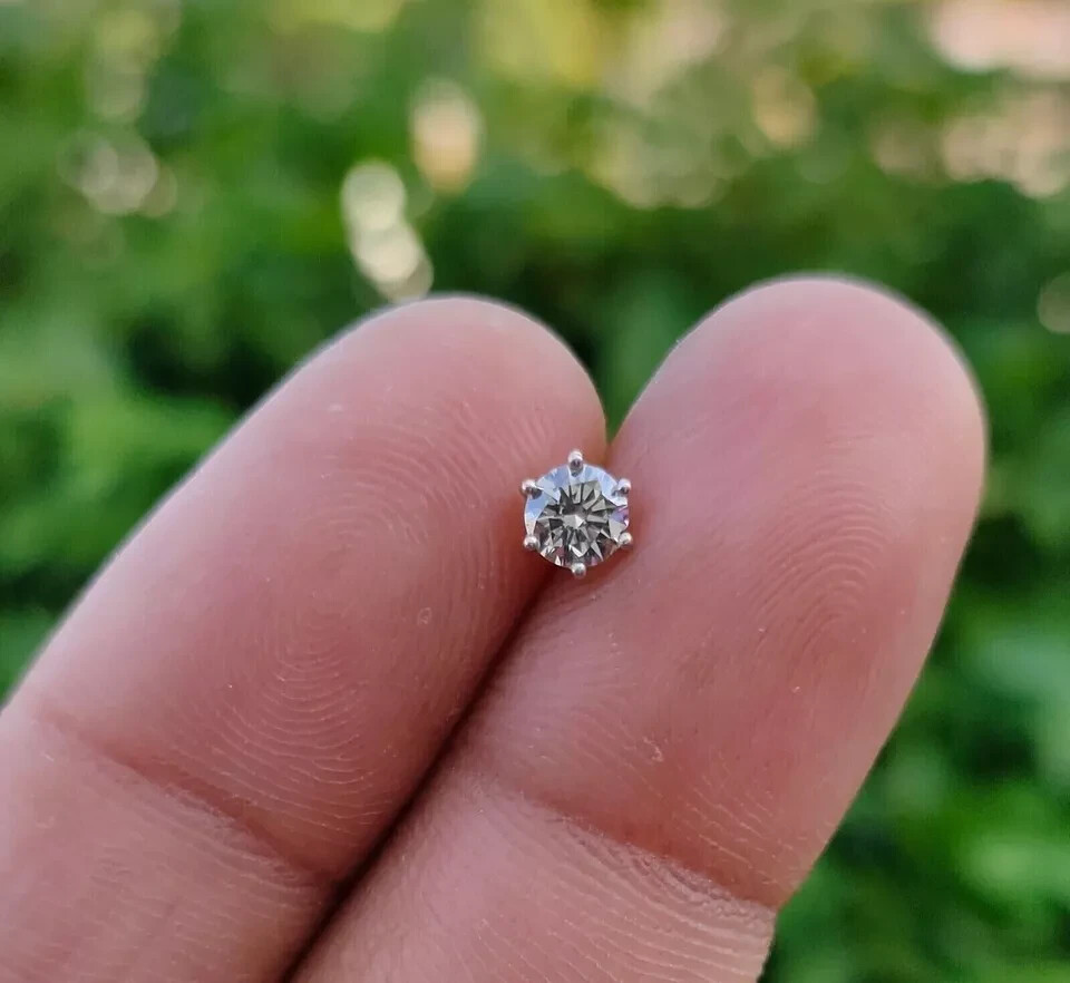 2.75MM Natural Diamond Solitaire 14K Yellow Gold Screw On Nose Pin Piercing