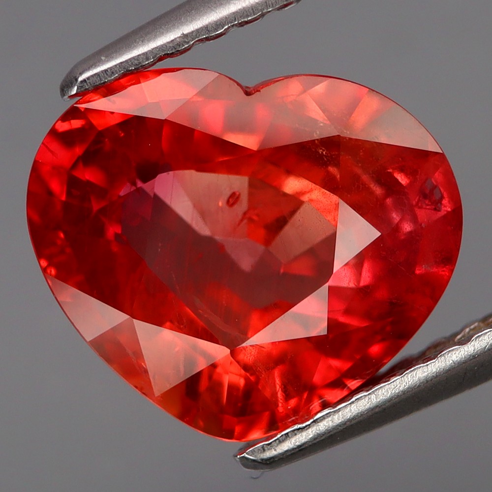 2.66Ct.Very Good Color! Natural Imperial Red Sapphire Africa HEART Lovely