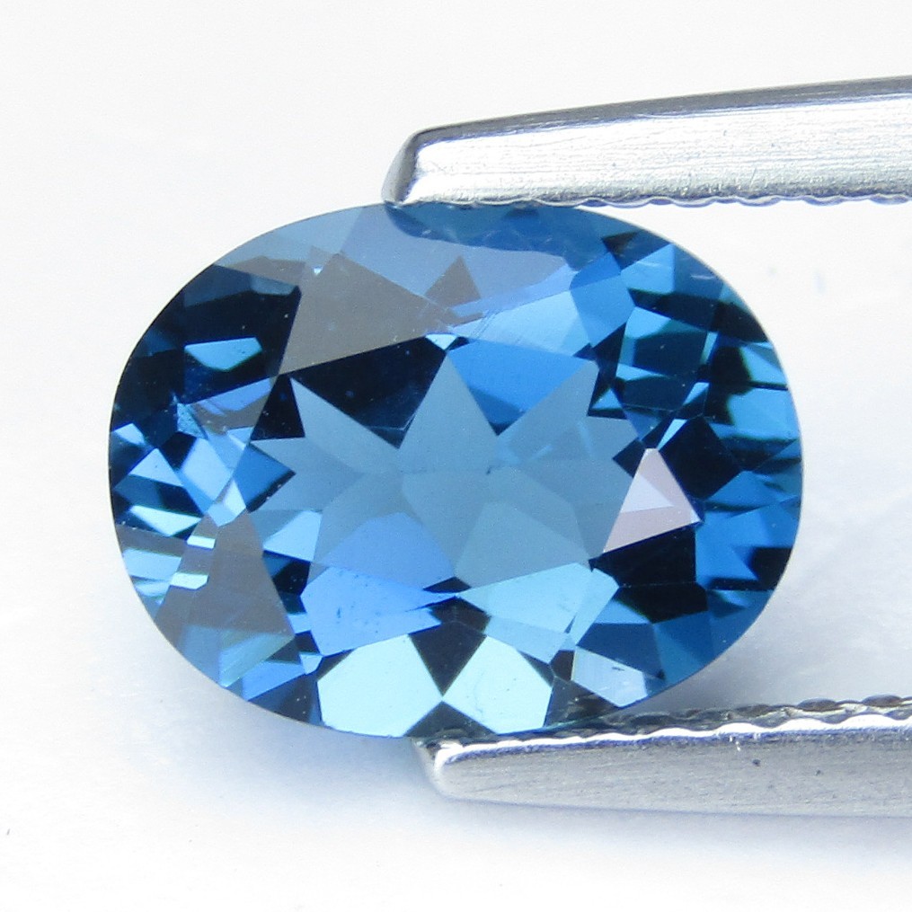2.50Cts Gorgeous Natural London Blue Topaz 9x7mm Oval Shape Loose Gemstone