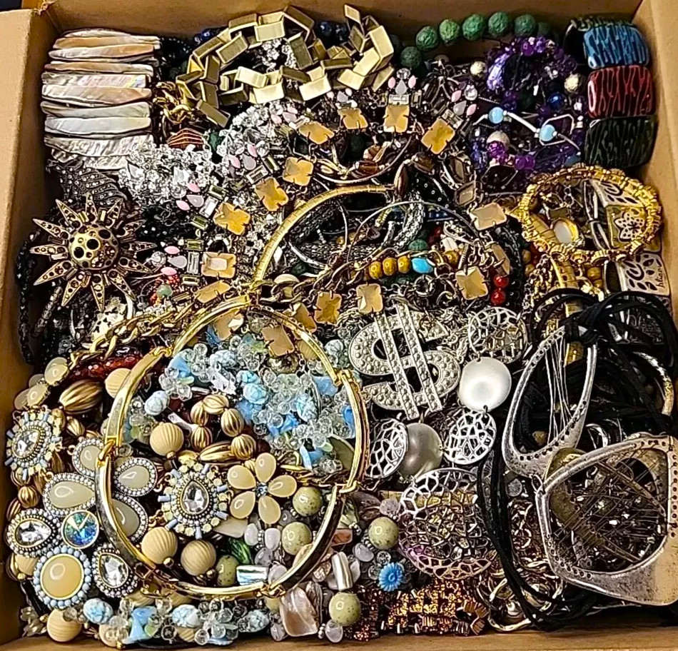 FREE SHIP 5 Pound Lb Unsearched Lot Jewelry VTG New Junk Art Craft Treasure Box