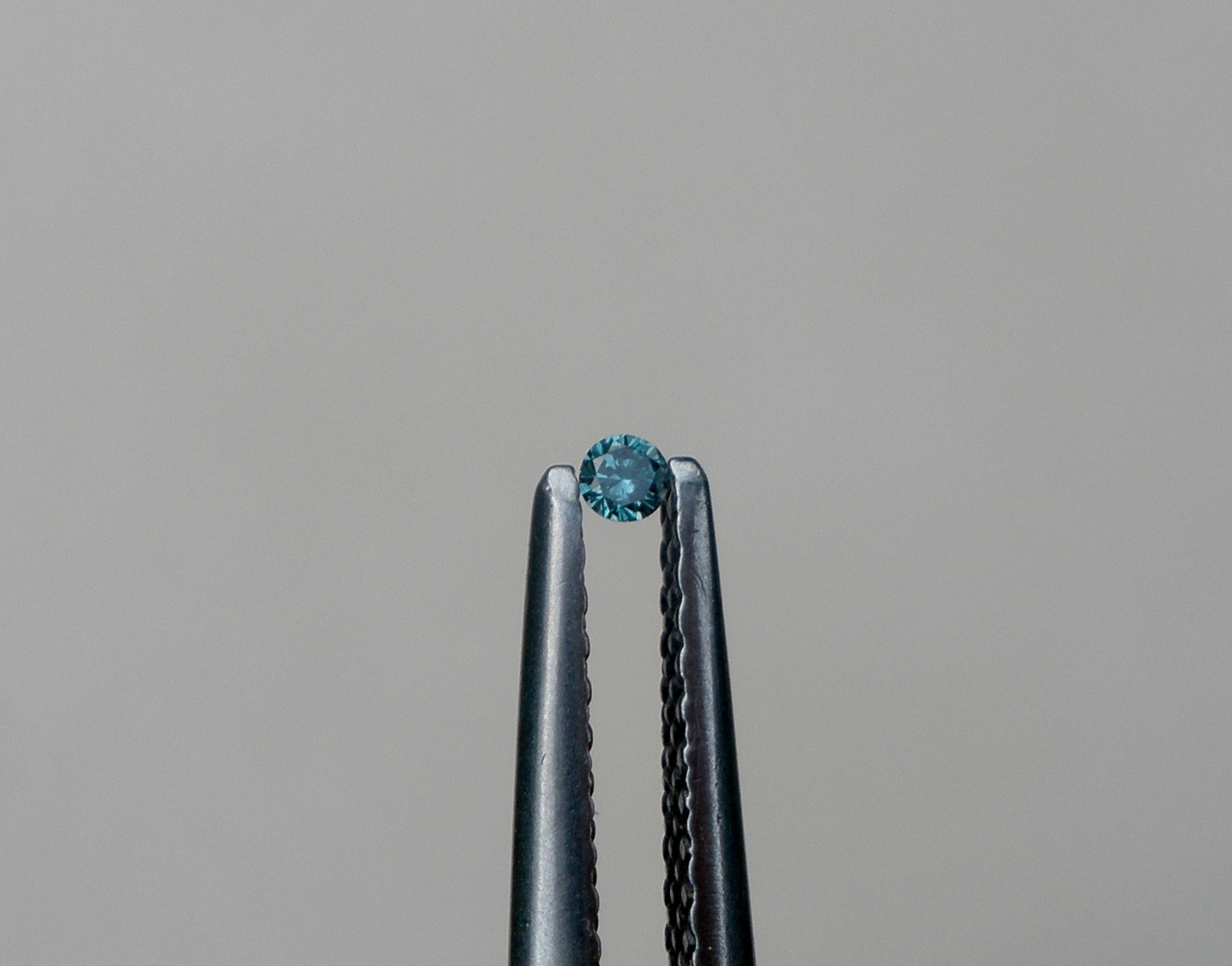 1mm Blue natural diamond loose faceted round for Jewelry and Crafts