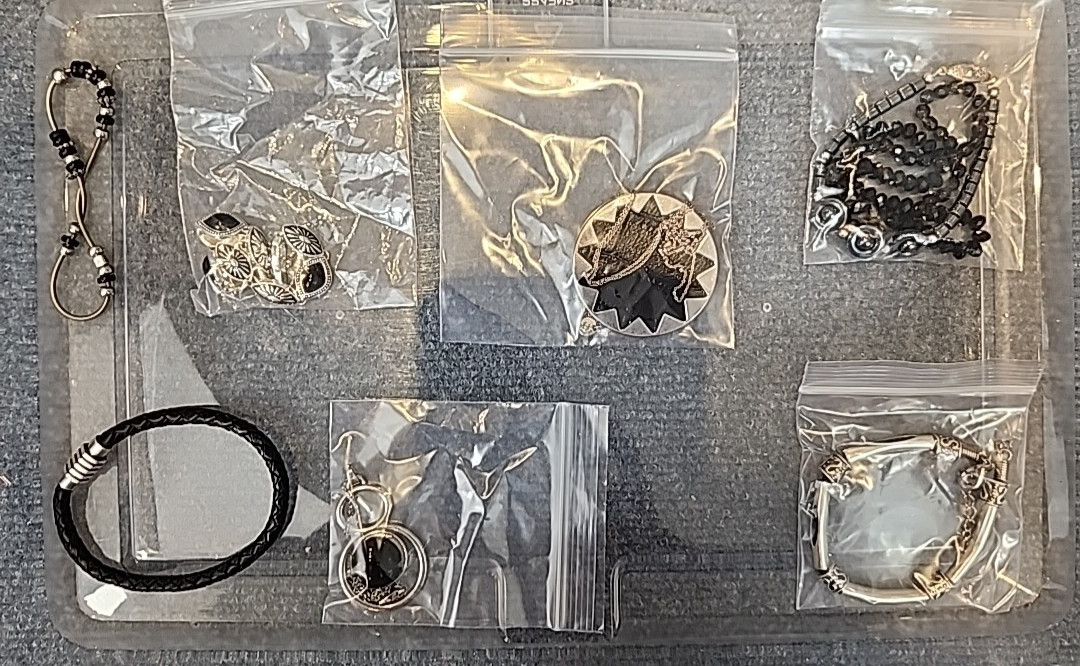 Jewelry Wearable Black & Silver Collection 5 Lbs Lot #3788 See Description
