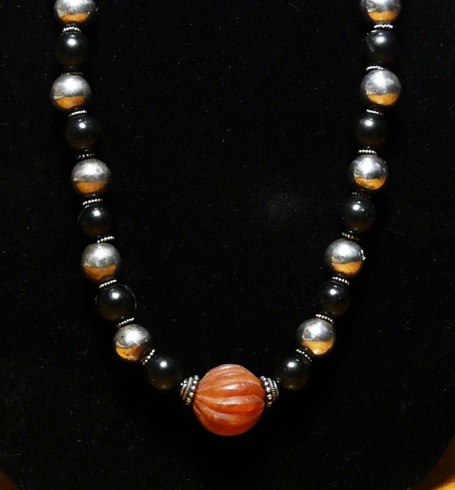 TRIBAL SIVER & BLACK AGATE & CARNELIAN CENTER BEAD_7 STRAND WIRE_30 IN NECKLACE