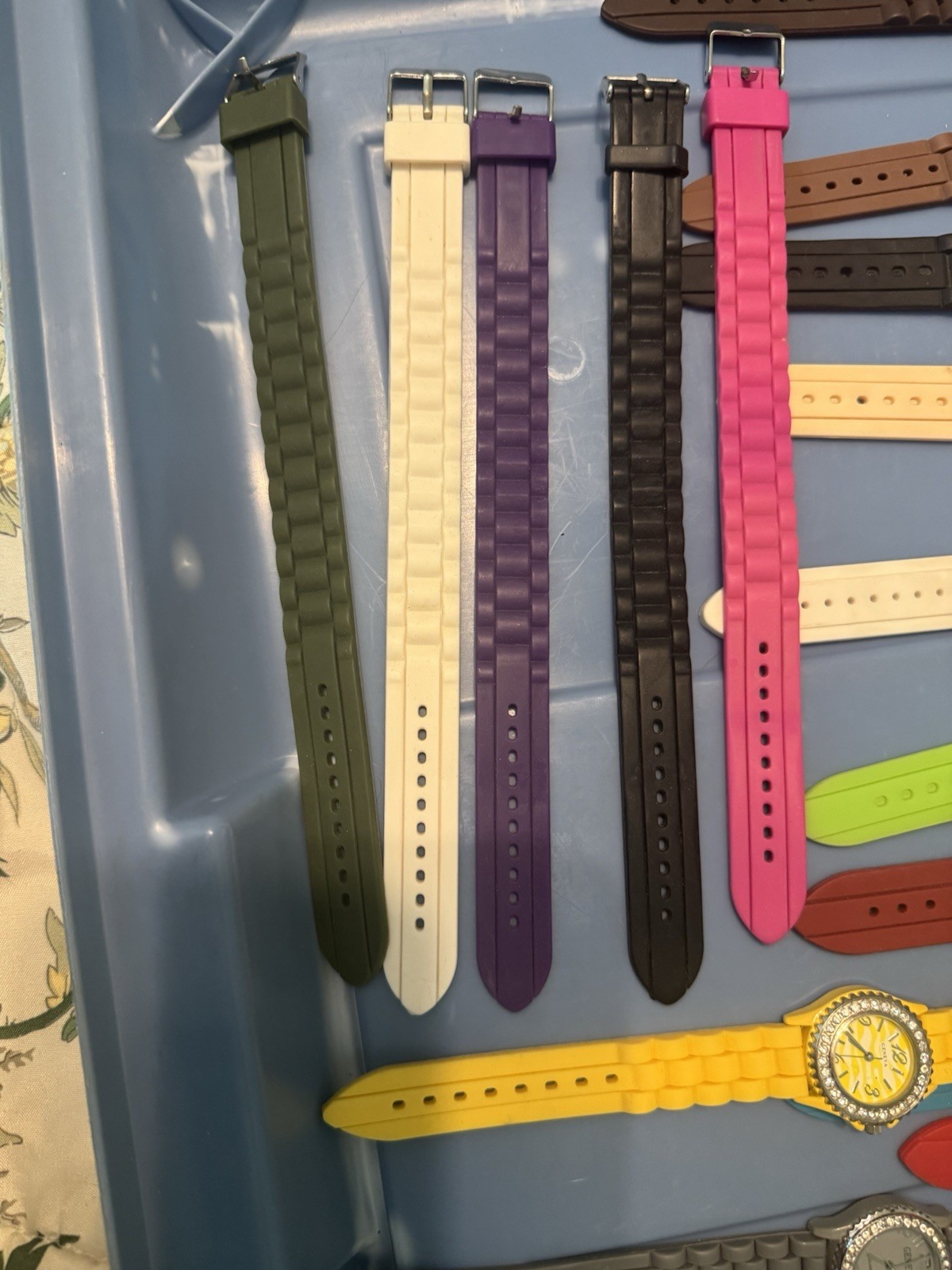 Women’s watch bundle. 16 Geneva, 5 Vivani and 20 miscellaneous