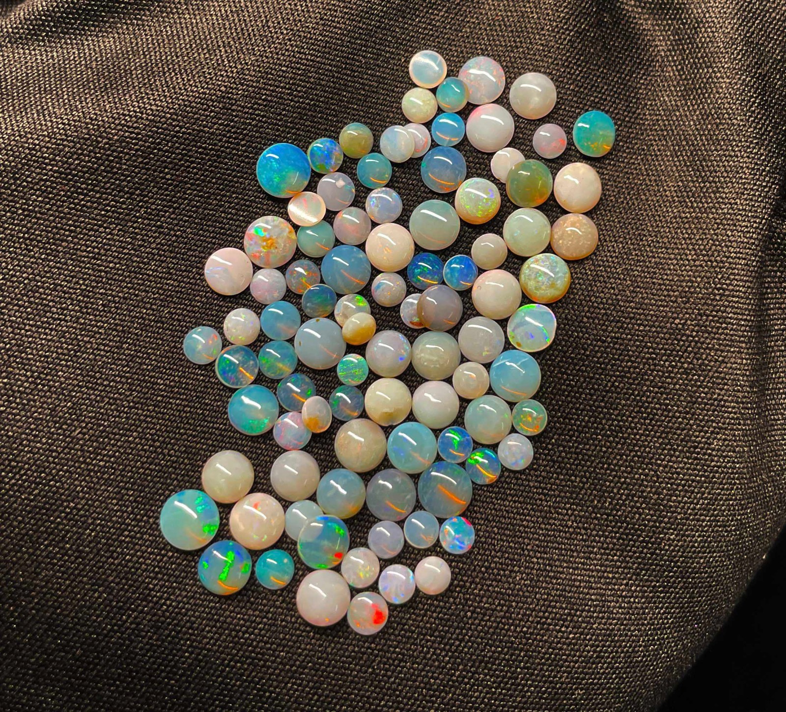 Natural Australian Opal Round Cabochon Loose Gemstone Lot 100 Pcs 2.50-4 MM