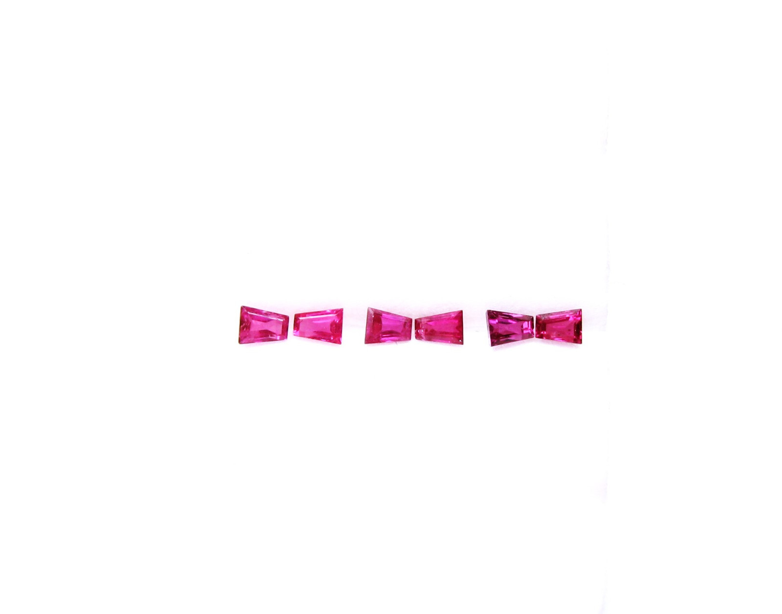 Natural Tapered Baguette Thai Ruby 6 Pcs 1.38 Cts Tol 3.8-4×2.8-3×2-2.2 MM LxWxW
