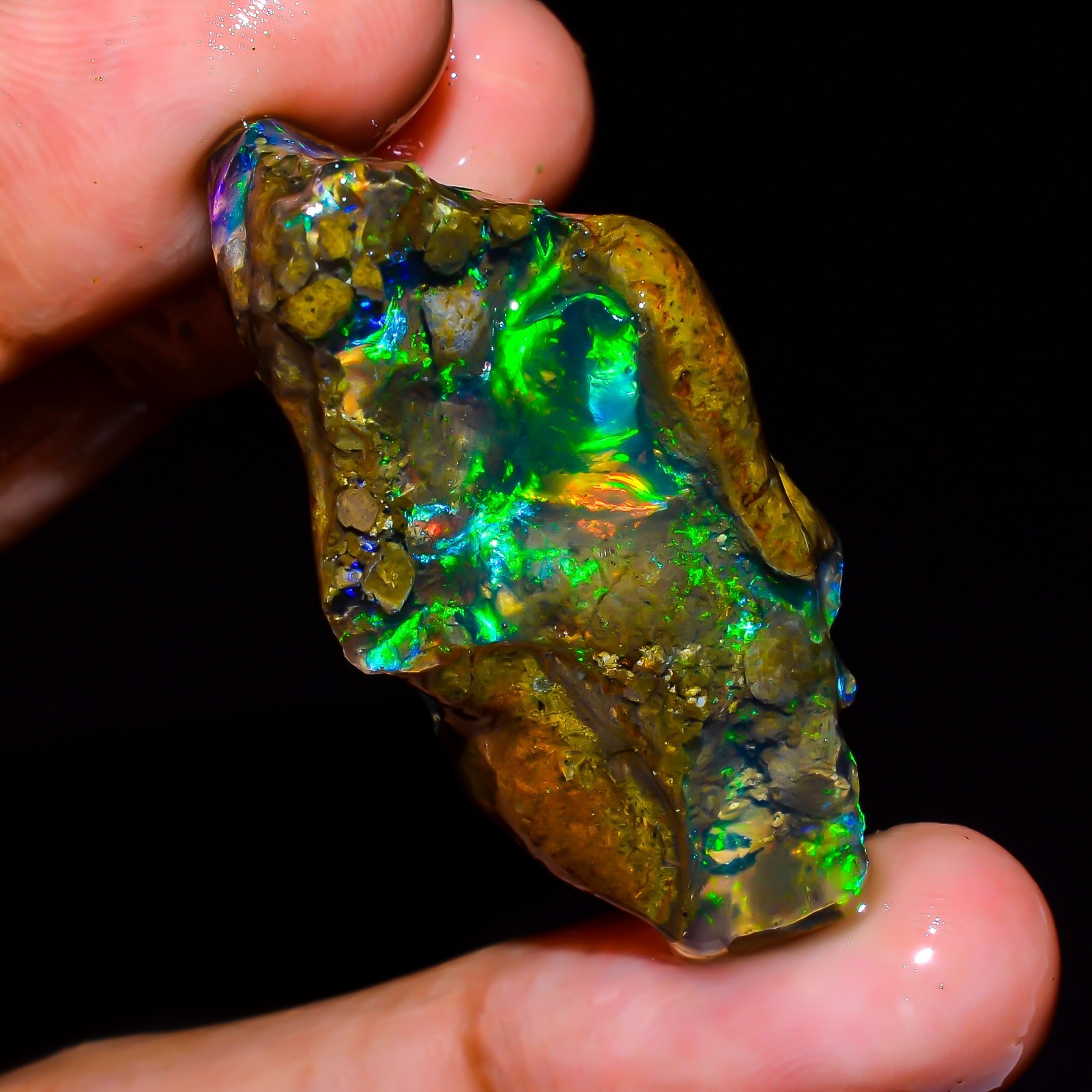 38.5 Ct Fire Opal Ethiopian Natural Oil Rough Gemstone For Jewelry 39x18x11 mm