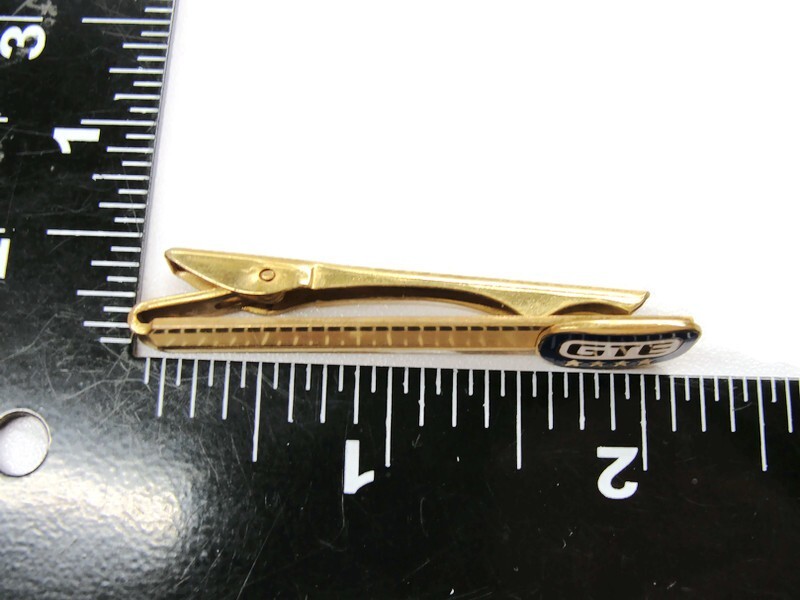 2 1/4″ “GTE 4 Star” 10K Emblem Gold 8.1 g Vtg Neck Tie Clip