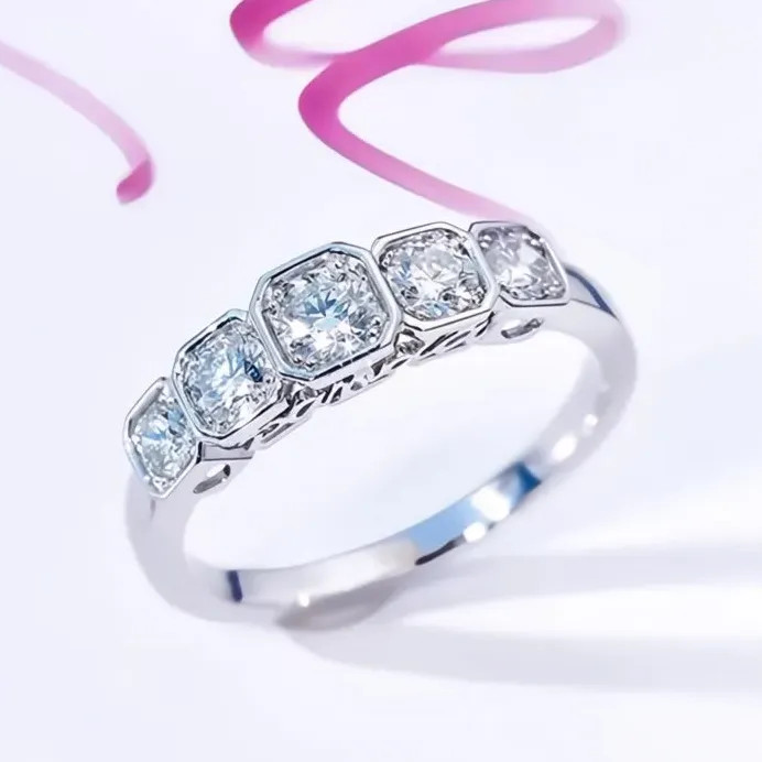 Modern Women’s Silver Geometric Cubic Zirconia Wedding Band Ring