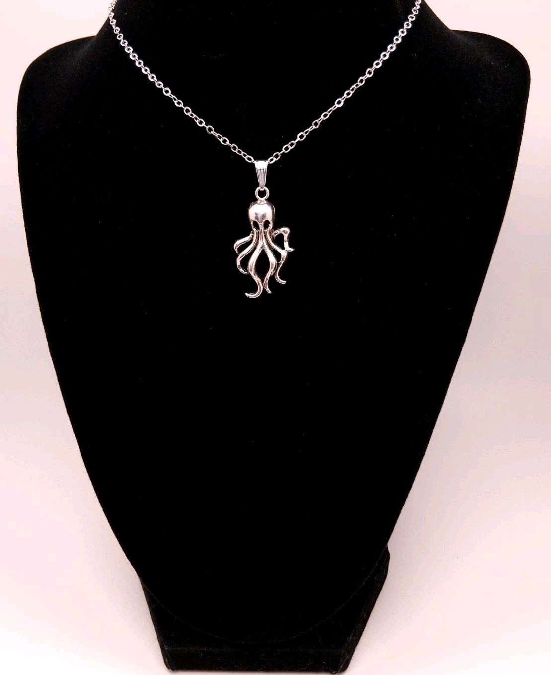 Octopus Pendant Necklace Women’s Fashion Jewelry Gift Beach Silvery Toned