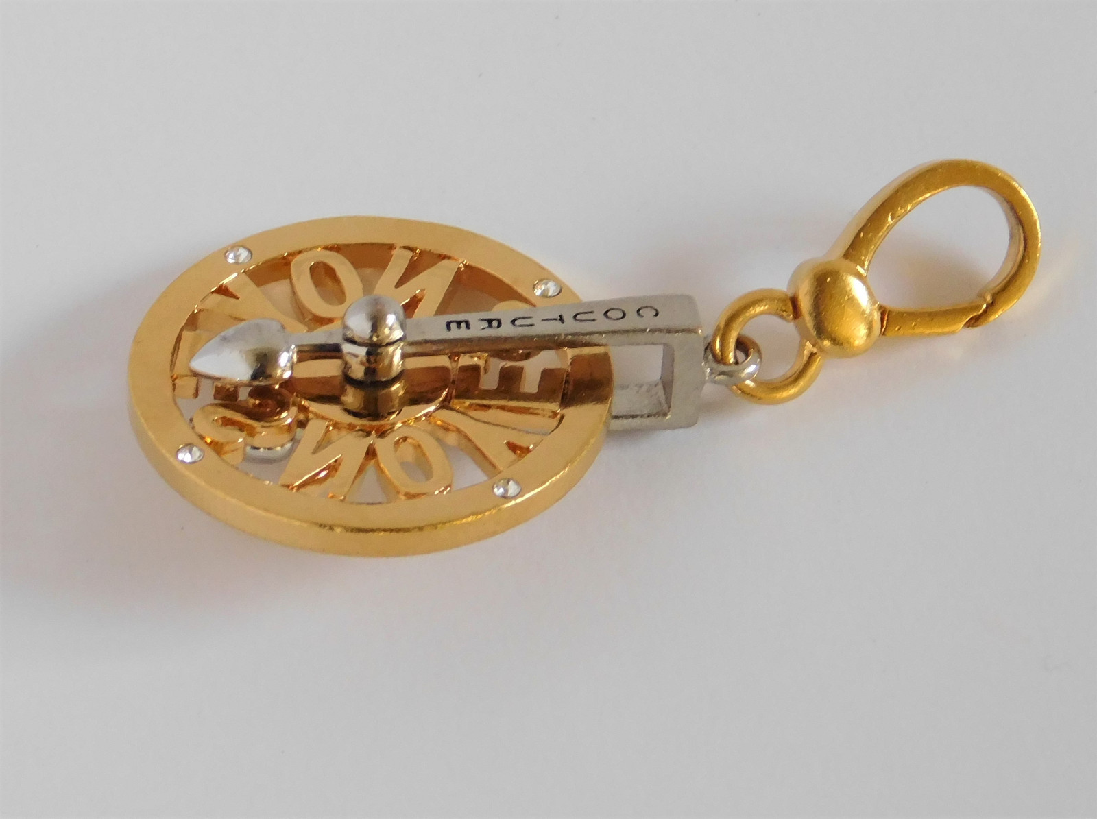 JUICY COUTURE 2007 Yes/No Spinning Wheel of Love Charm YJRU1616