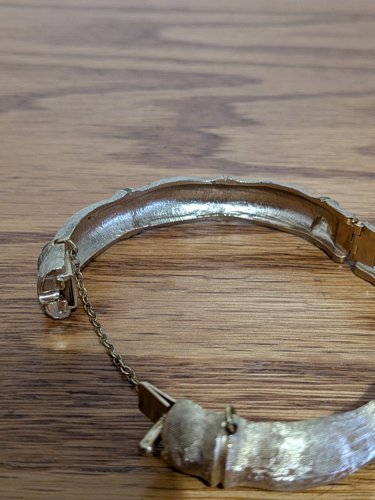 Vintage Napier Satin Brushed Gold Tone Bamboo Bangle Bracelet Safety Chain