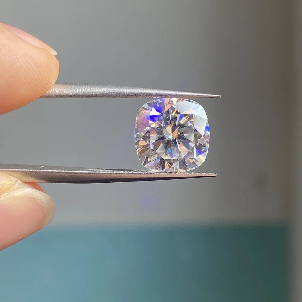 Moissanite Cushion Loose Stone D Color VVS1 GRA Certified 3mm-14mm 0.1CT-10CT