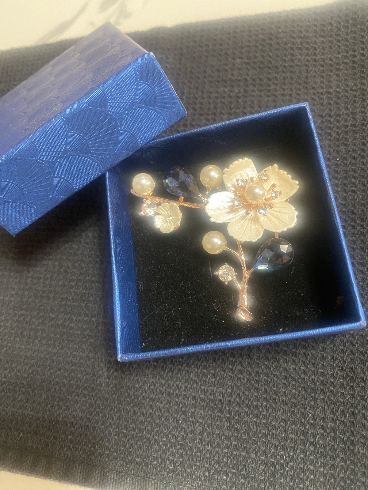 Gold Tone Flower Branch Brooch Pin Faux Pearl White & Blue Crystal 2.5” NWB