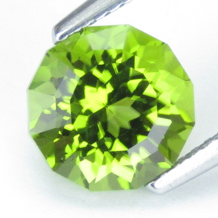 3.07Cts Ravishing Natural Green Peridot 8.5mm Round Custom Cut Collection Gem
