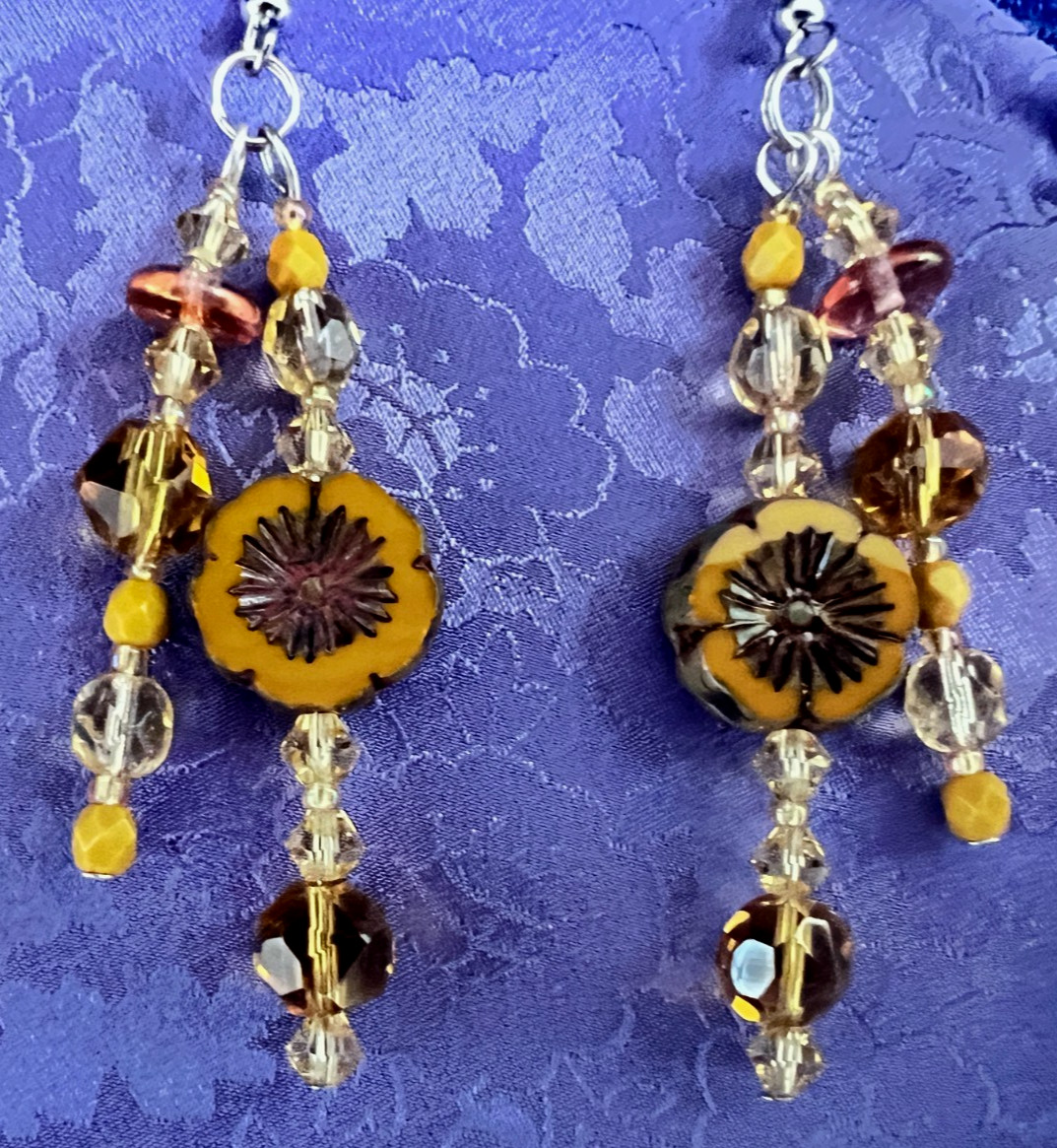 Beaded Necklace 17 Inches Czech Glass Hibiscus Flowers Dark Mustard