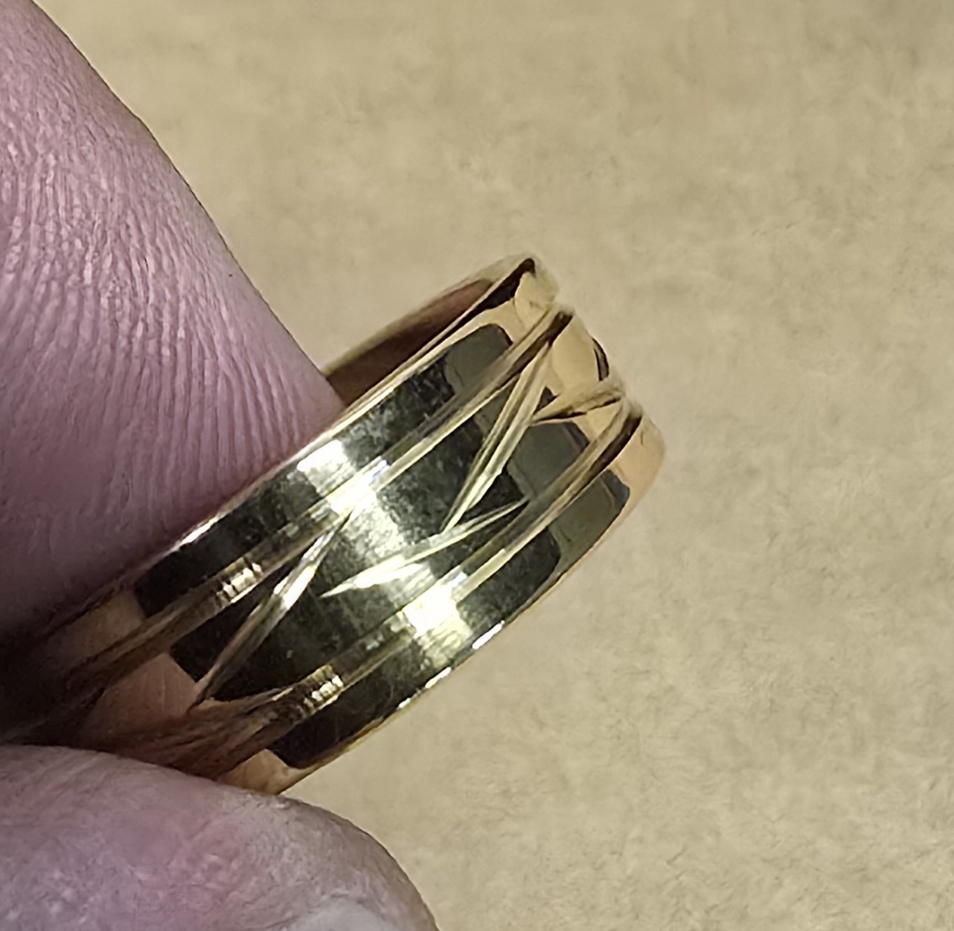 Men’s Gold Tungsten Wedding Ring Textured Band High Polish Comfort Fit Size 10