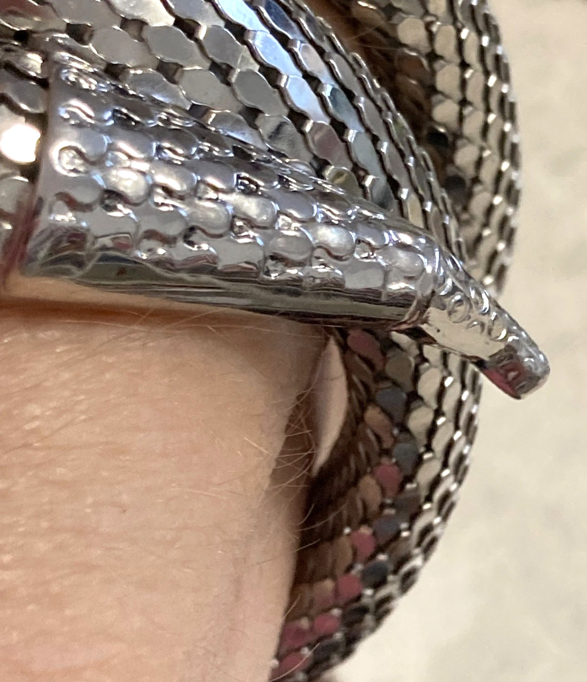 WHITING & DAVIS Silver Tone Mesh Snake Wrap BRACELET Very Good Condition