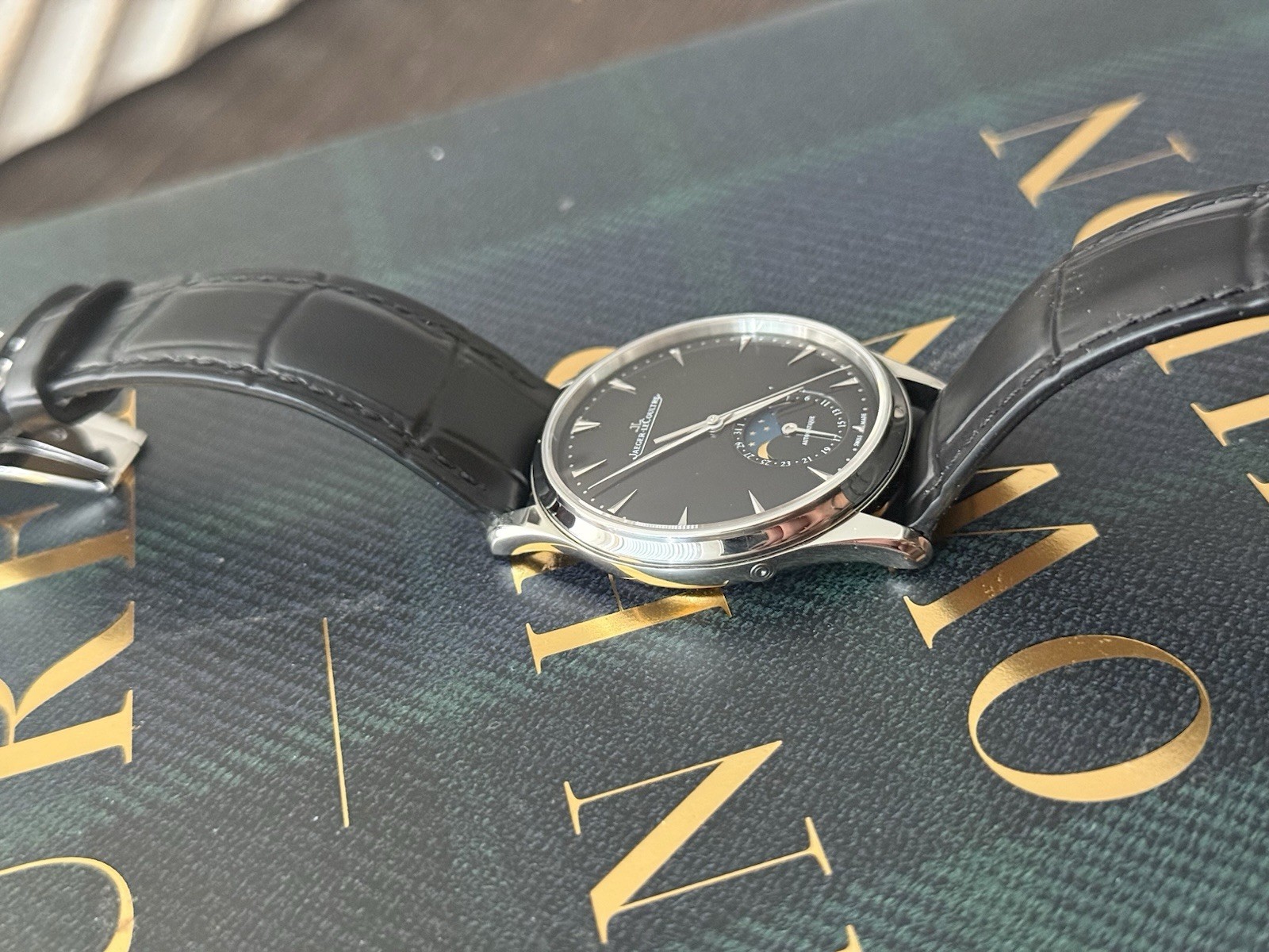 Jaeger-LeCoultre Master Ultra Thin Moon 39mm Black Dial Auto Moon/Date
