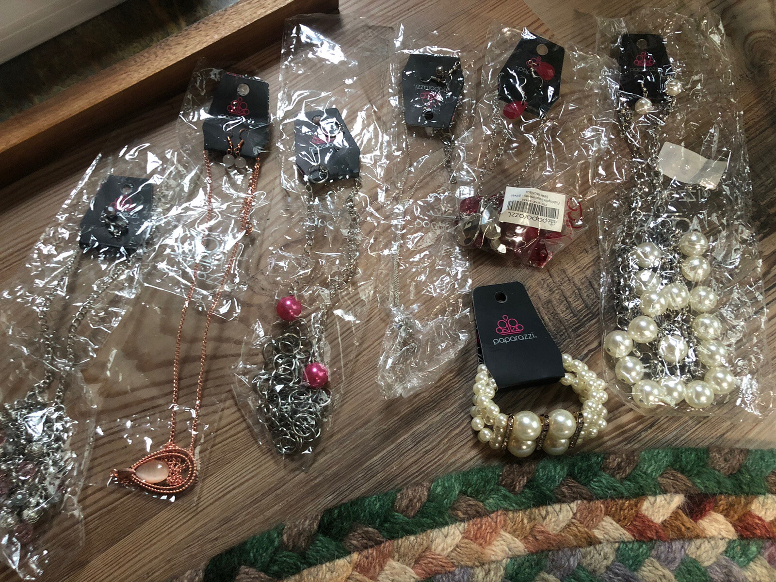 Paparazzi Lots Of Jewelry More Than 30 Pieces For Only $50.