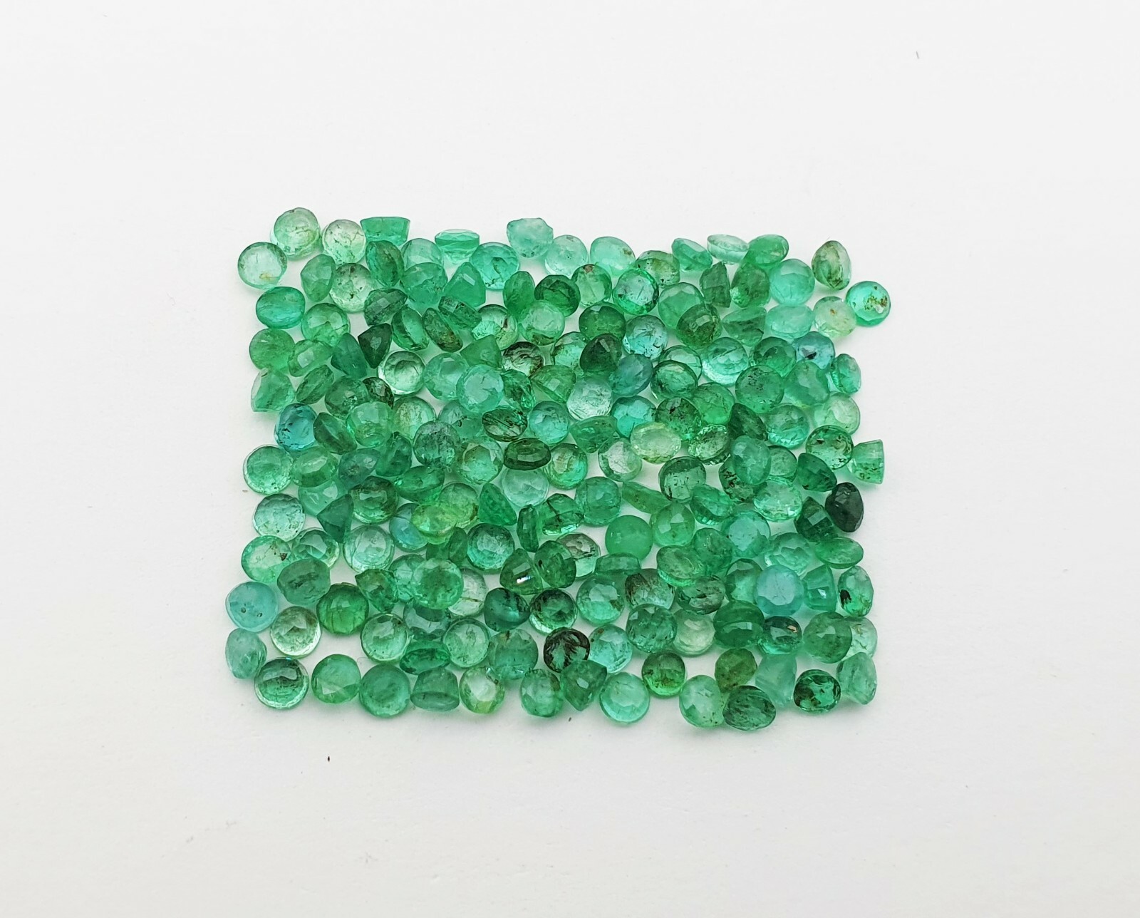 Natural Zambia Emerald Round Cut Loose Gemstone Lot 50 Pcs 2.50 MM 3.20 CT